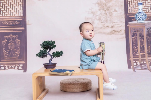 赤壁孕妇肚子上的黑线