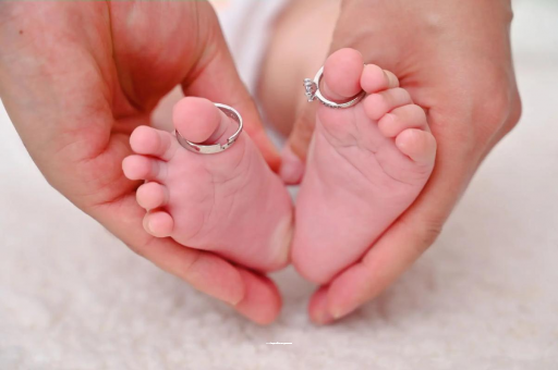 赤壁宝宝和宝贝哪个更爱